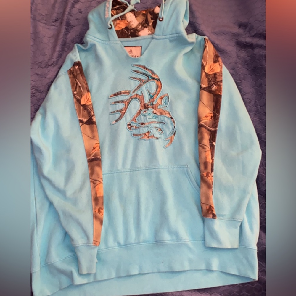 Turquoise Legendary whitetail hoodie, women’s XL